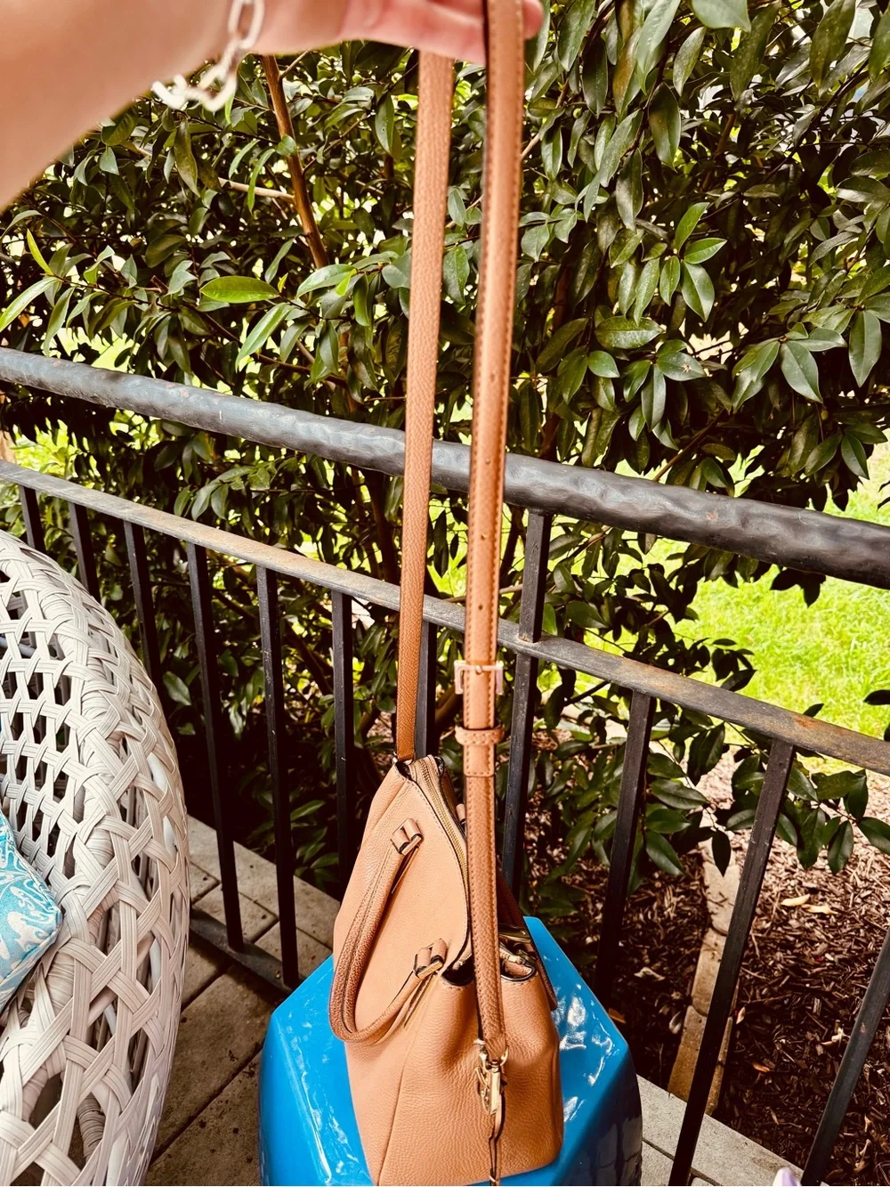 Kate Spade ♠️ Pebbled Tan Satchel👜 with Tassel, and gold details